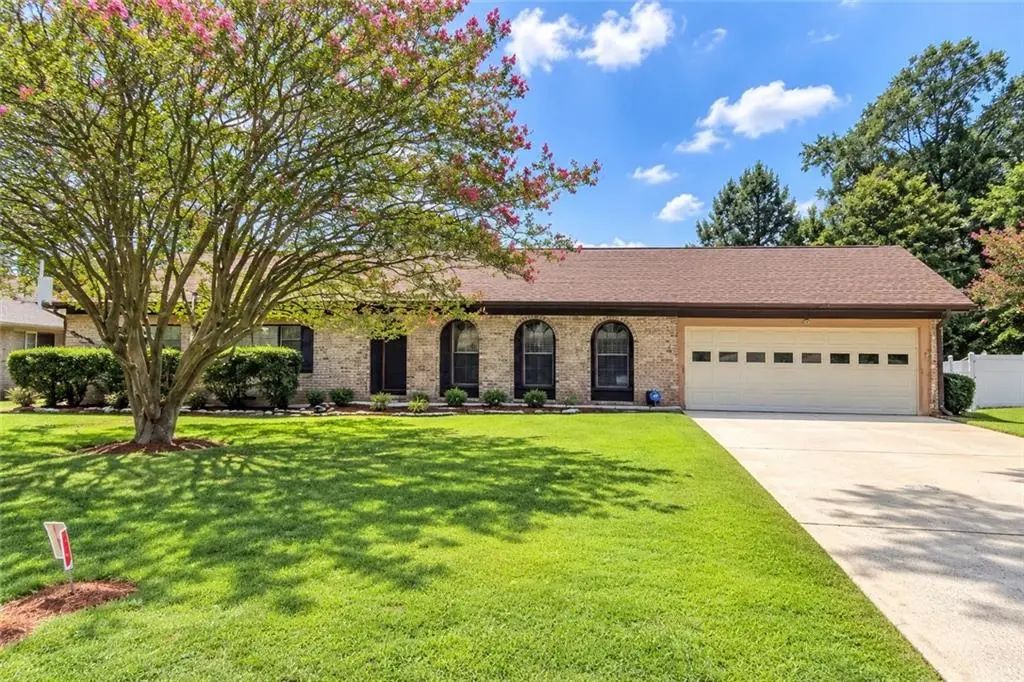457 Castleaire Drive, Stone Mountain
