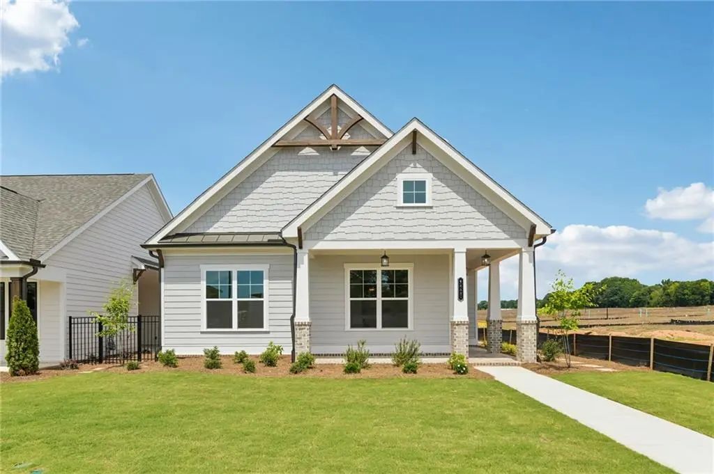 1028 Eastman Court, Hoschton
