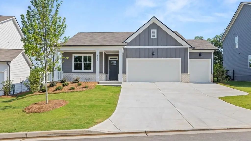 4092 Peregrine Way, Gainesville