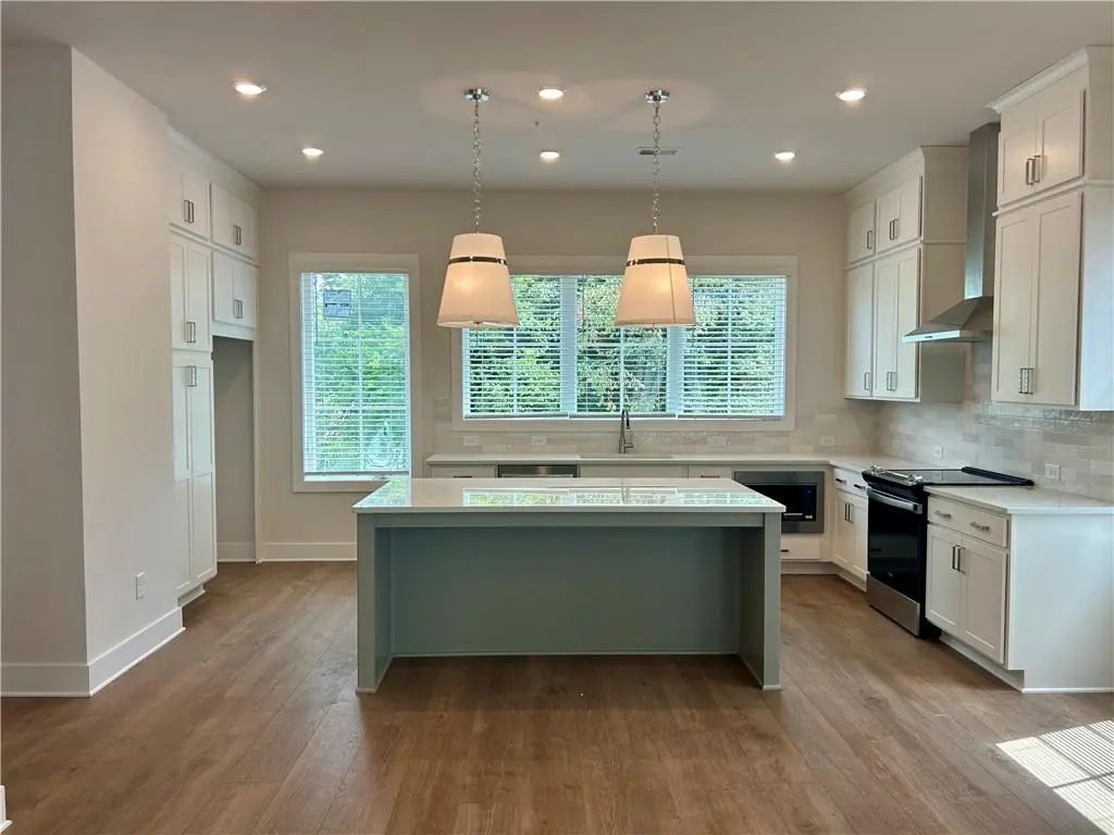 Unit 23 - 2652 Mackintosh Court, Brookhaven