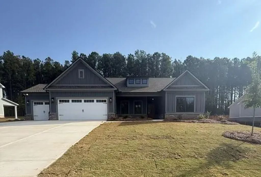 366 Weslyn Drive, Social Circle
