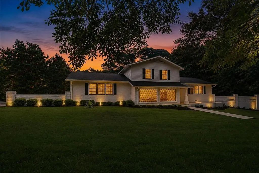 235 Minish Lake Road, Commerce
