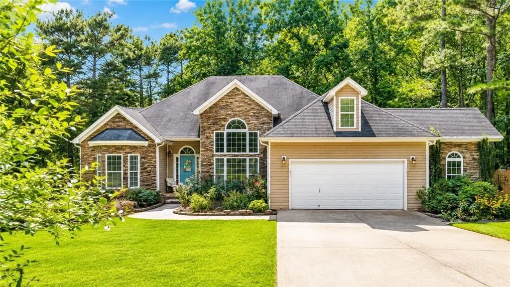 59 Rocky Circle Ne, White