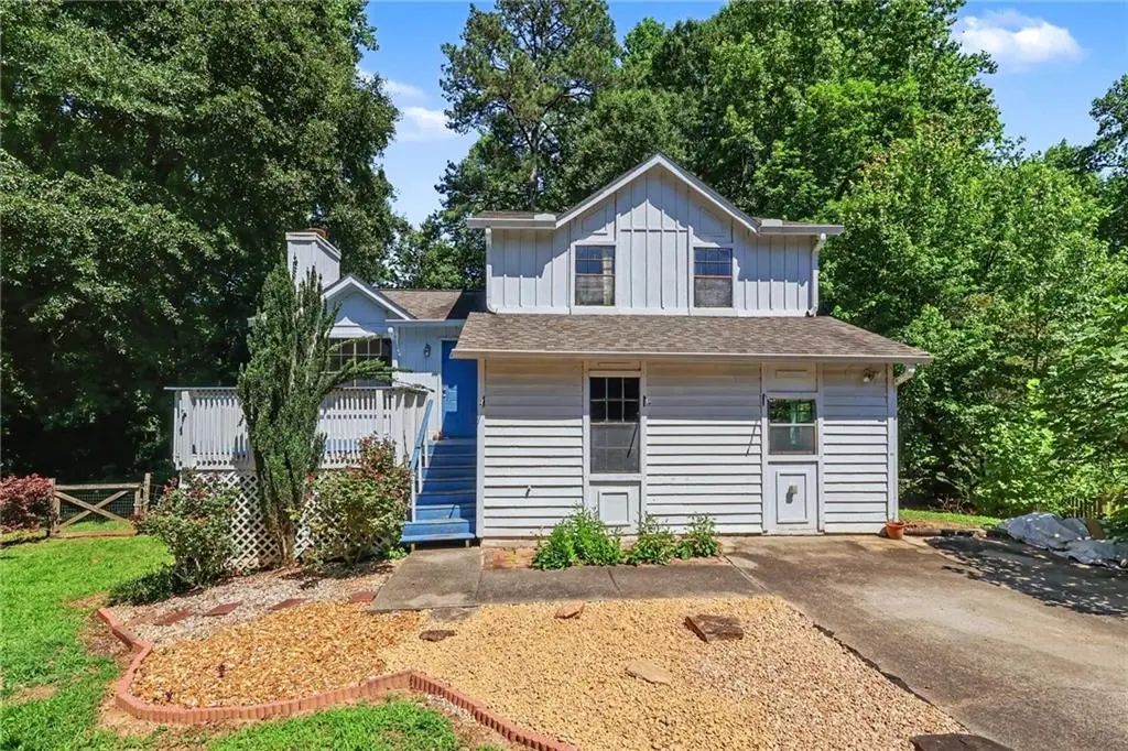 655 Harvard Drive Nw, Lilburn