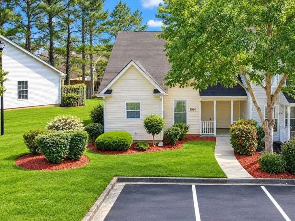 5964 Sherwood Trce, Lithonia