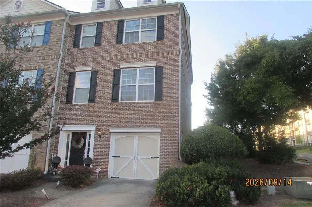 1870 Appaloosa Mill Court, Buford