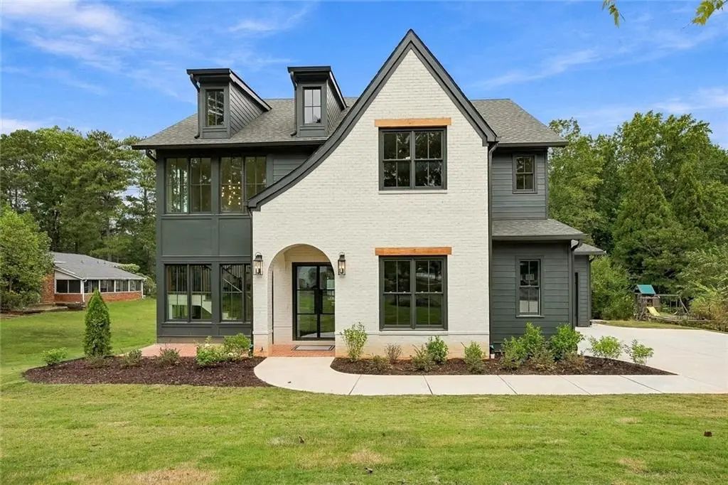 880 Austin Dr Road Se, Smyrna