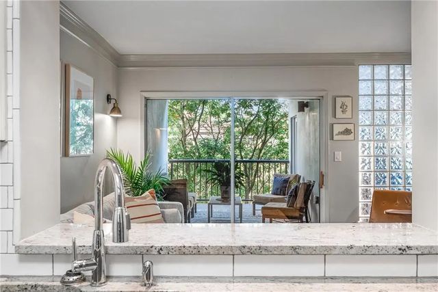 Unit 210 - 275 13th Street Ne, Atlanta