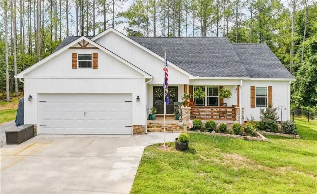 287 Bell Loop, Chatsworth