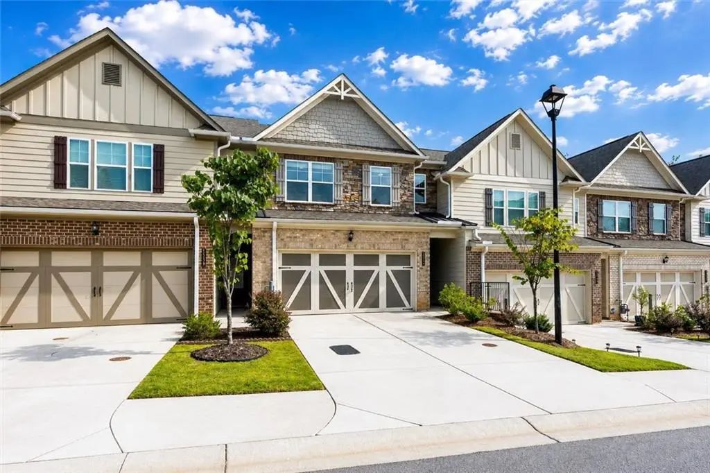 1543 Summer Song Drive, Marietta