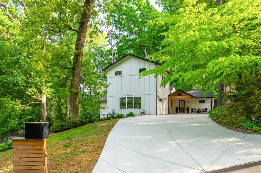 1461 Lively Ridge Road Ne, Atlanta