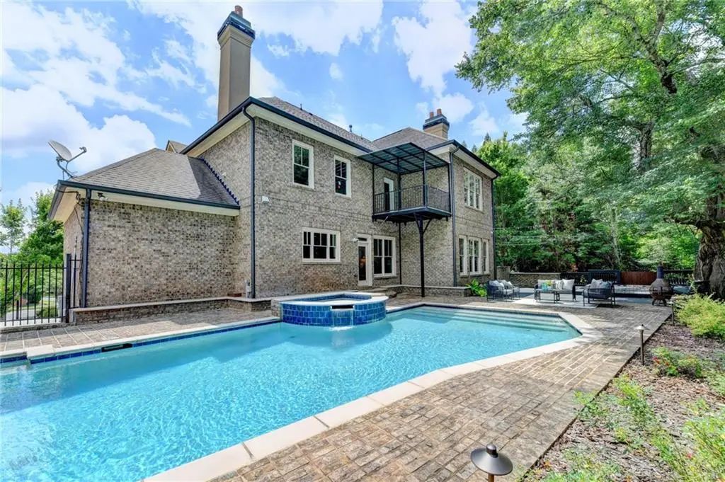 5272 Lacosta Lane, Johns Creek