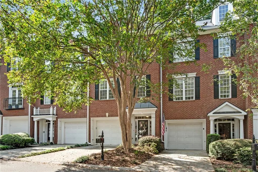 2207 Waters Edge Trail, Roswell