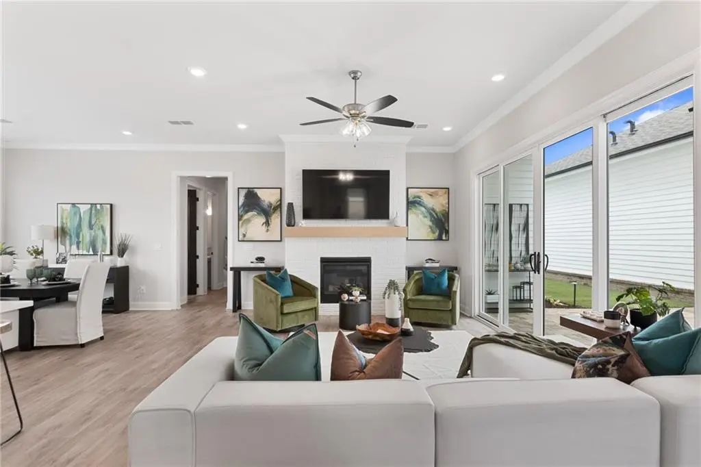 542 Otwell Avenue, Cumming