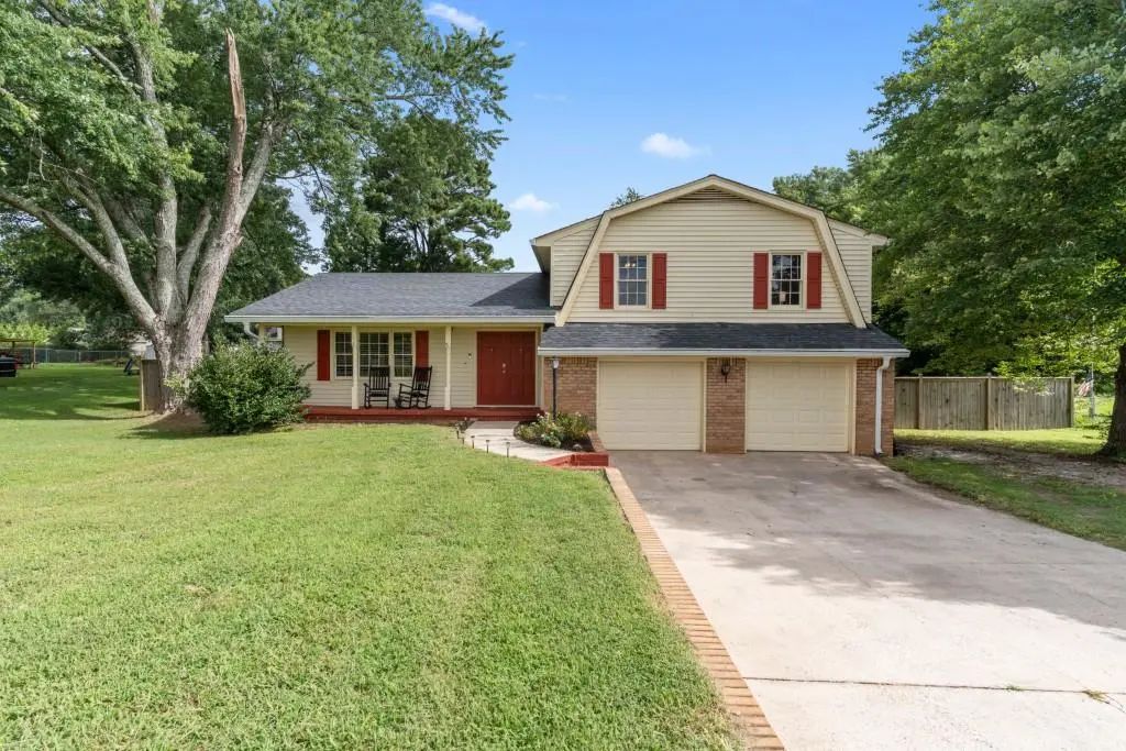 203 Mustang Drive, Dallas