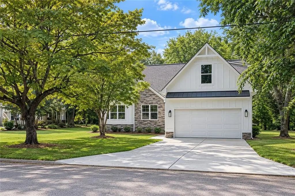 875 Lynn Avenue, Jefferson