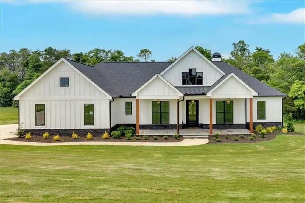 300 Eminence Peak, Rydal
