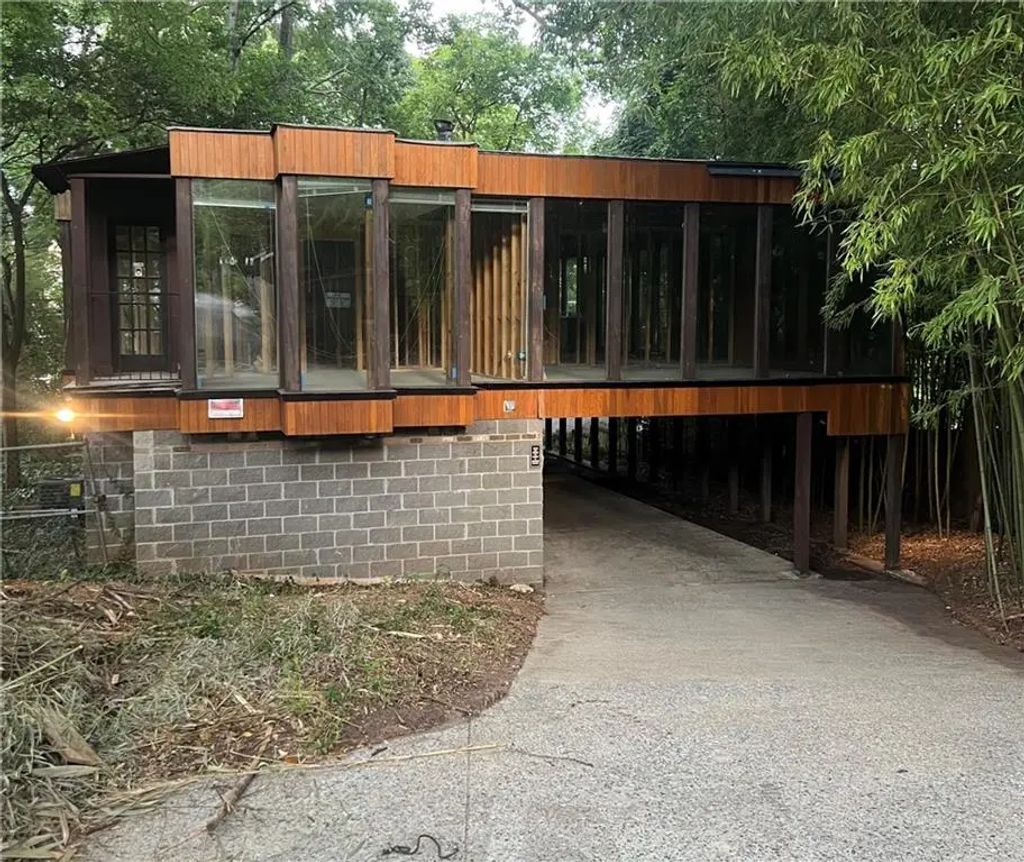 930 Charles Allen Drive Ne, Atlanta