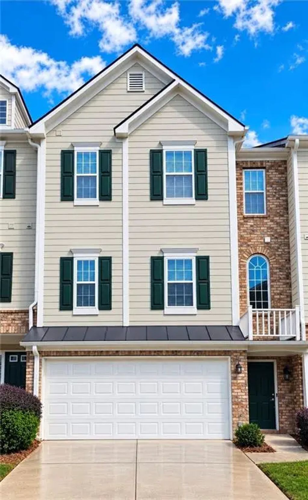 6005 Turfway Park Court, Sugar Hill