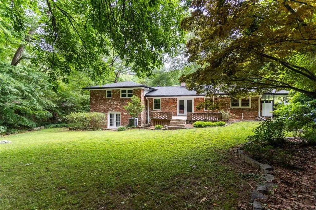 1025 Vistavia Circle, Decatur
