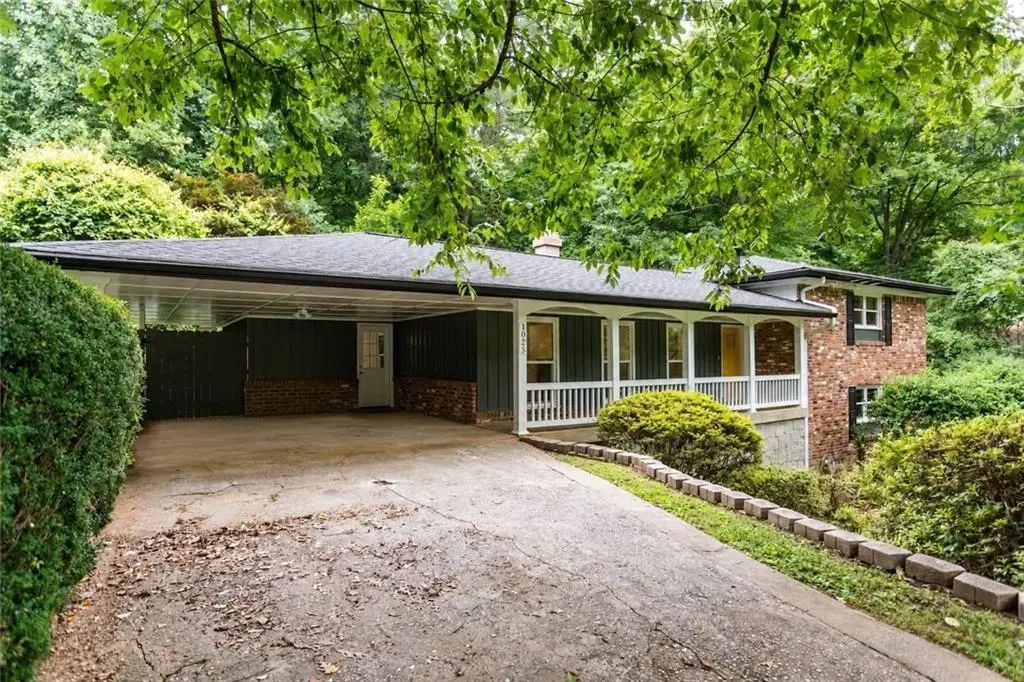 1025 Vistavia Circle, Decatur