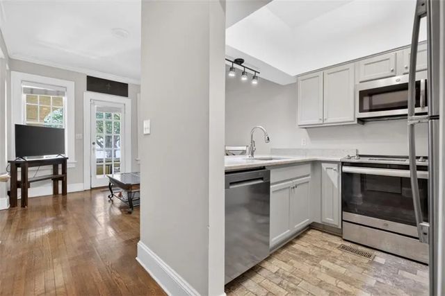 Unit 109 - 2855 Peachtree Road, Atlanta