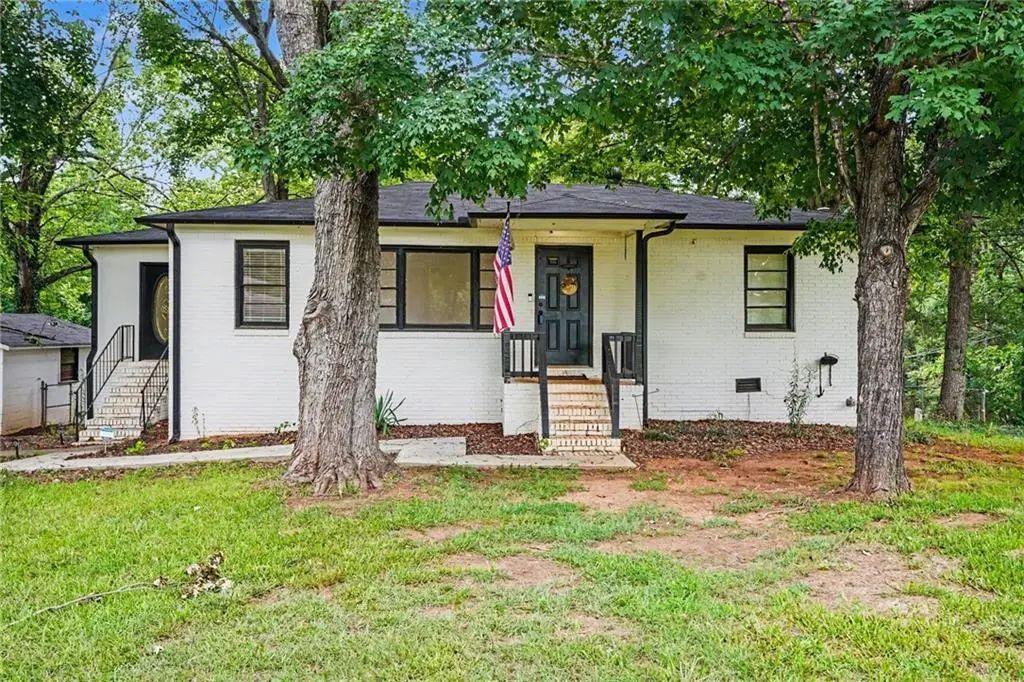 115 Highland Circle, Stockbridge