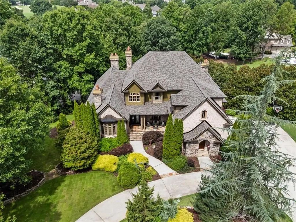 2432 Autumn Maple Drive, Braselton