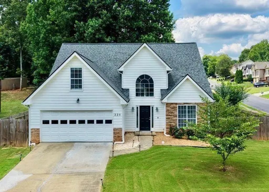 225 Shadetree Lane, Lawrenceville