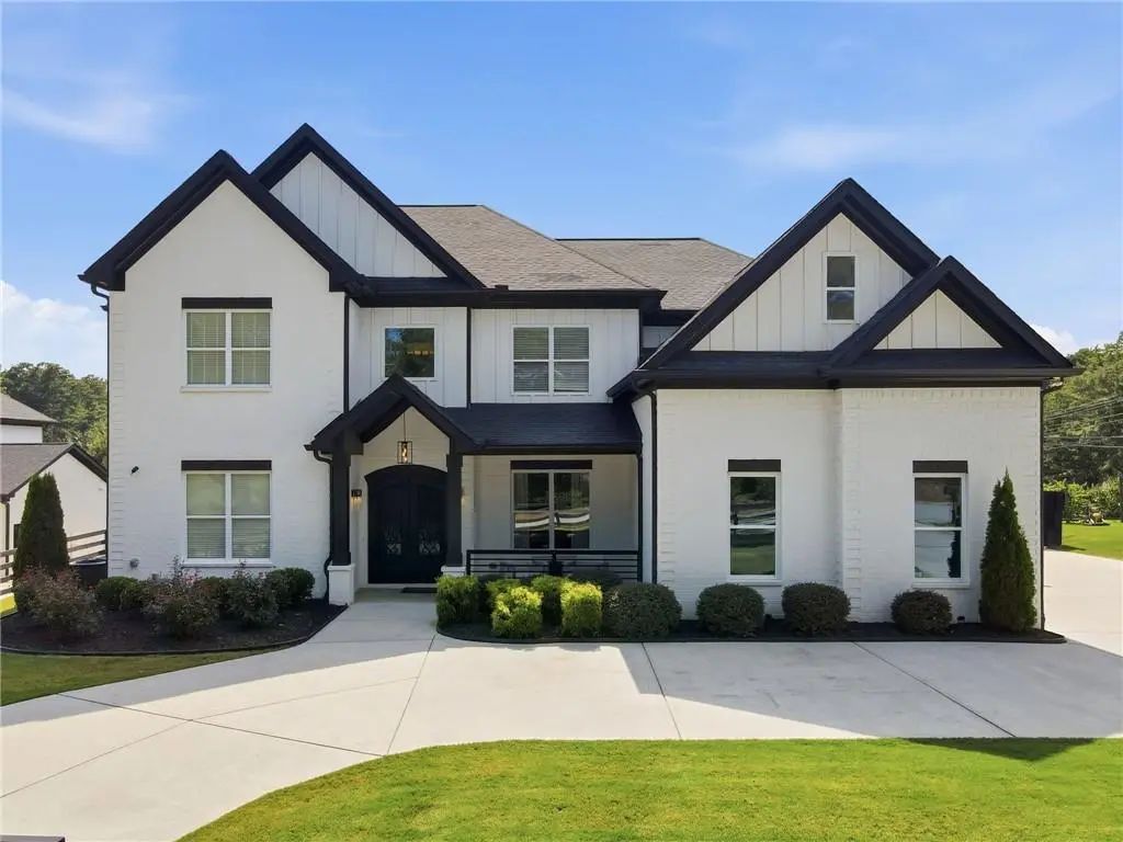 3420 Old Oaks Road, Buford