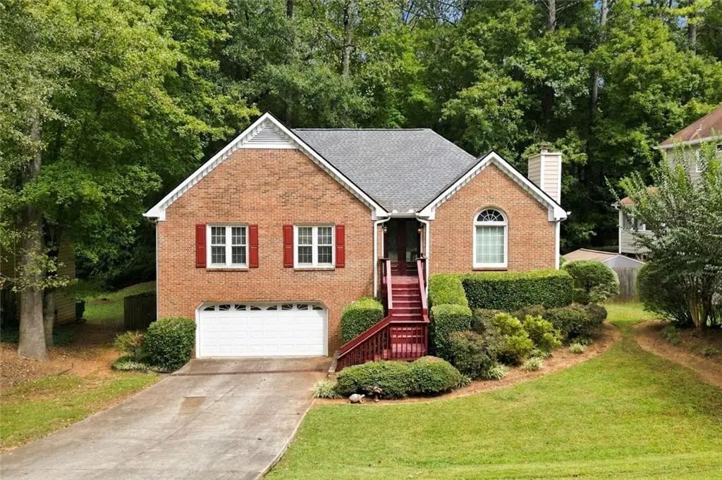 4862 Helga Way Ne, Woodstock