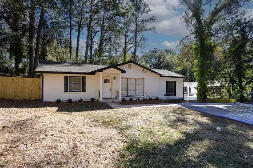 1508 Peachcrest Road, Decatur