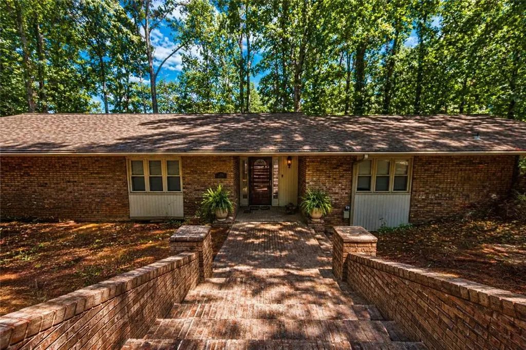 3108 Chapel Hill Road, Douglasville
