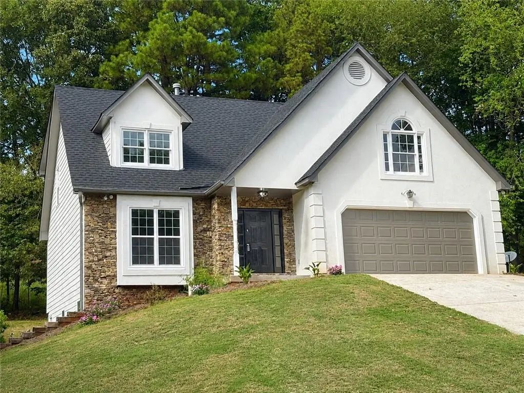 1490 Twin Bridge Lane, Lawrenceville