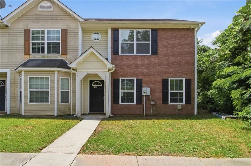 8569 Thomas Road, Riverdale