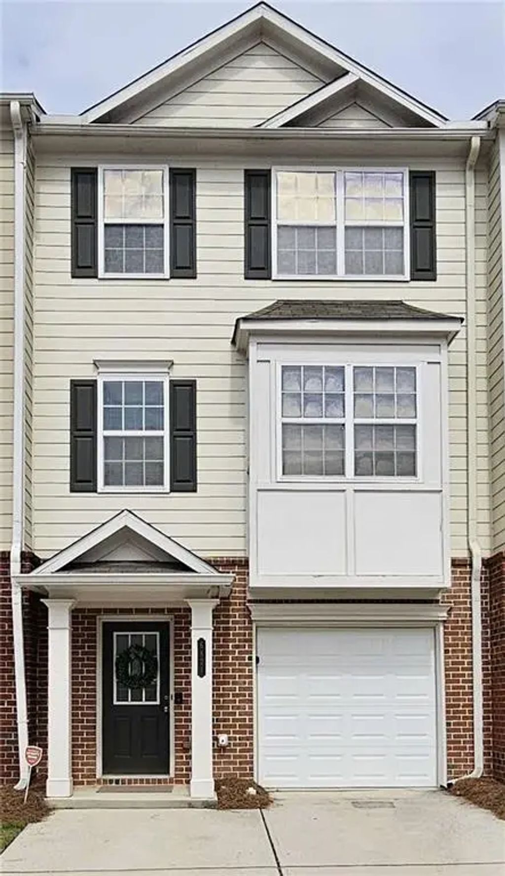 Unit 16 - 6821 Blackstone Place, Mableton
