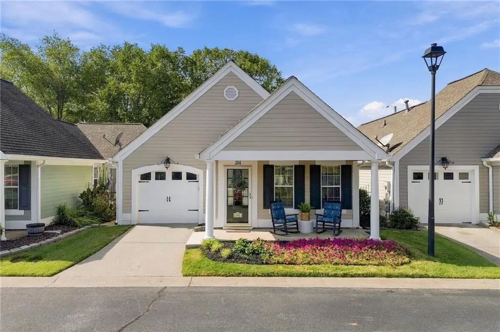 204 Rose Cottage Drive, Woodstock