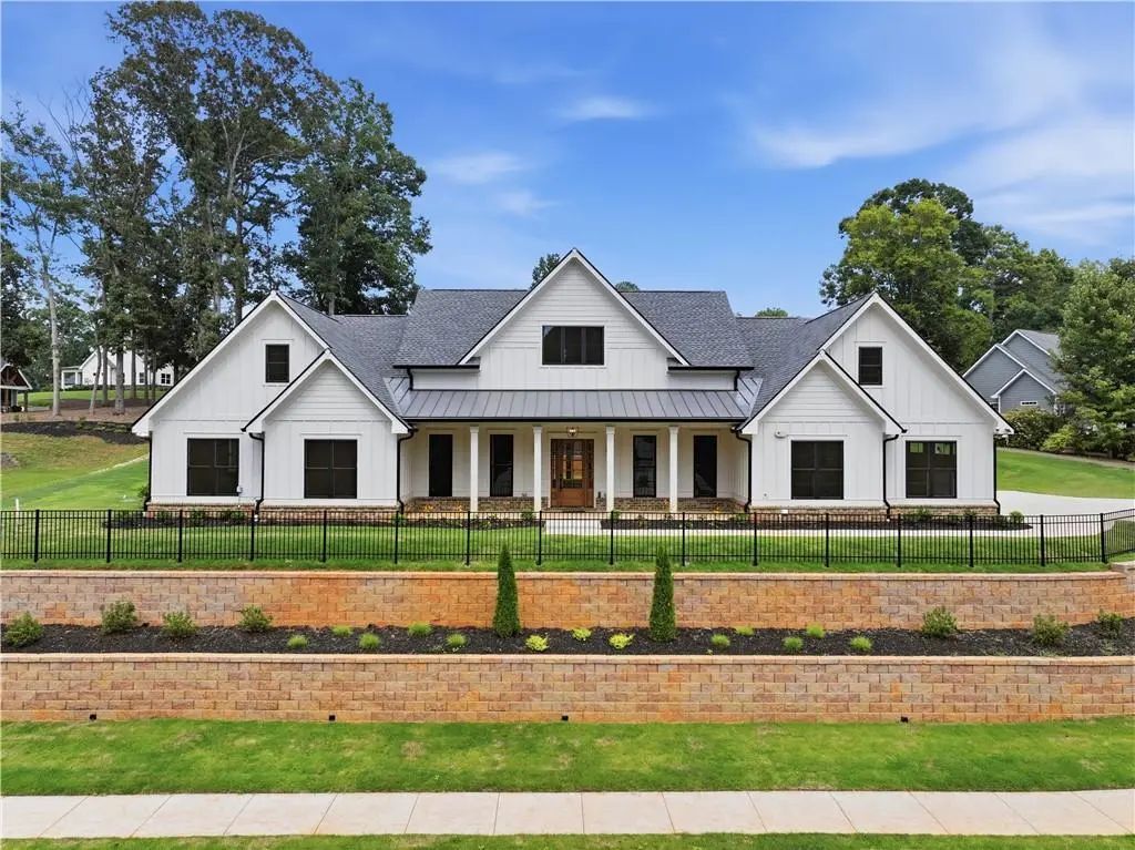 1534 Red Cedar Road, Commerce
