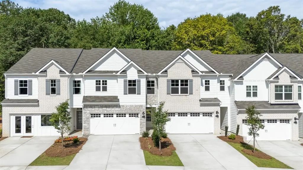 Unit #4 - 3085 Yellowhammer Drive, Marietta