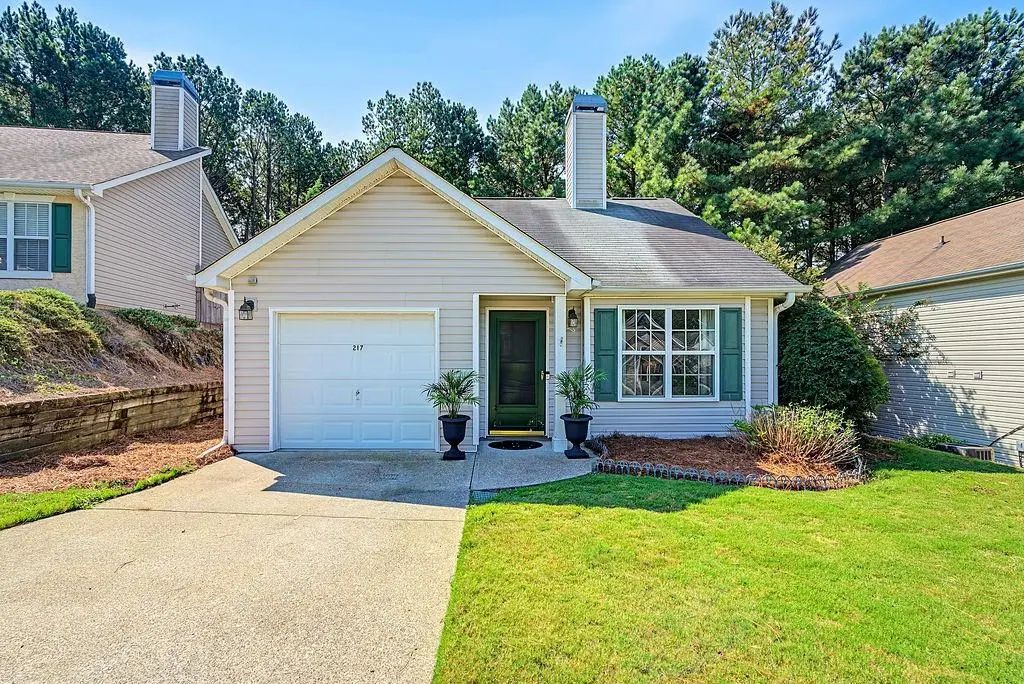 217 Parkridge Drive, Woodstock