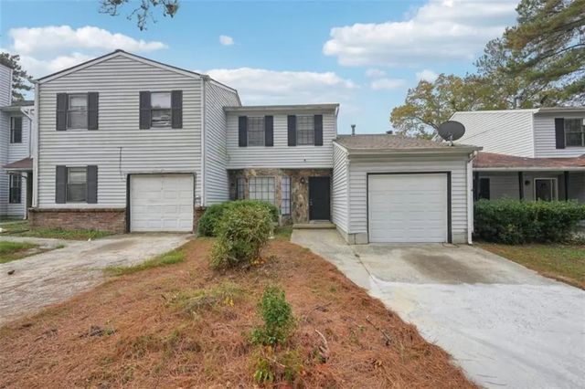 703 Pine Tree Trail, Atlanta