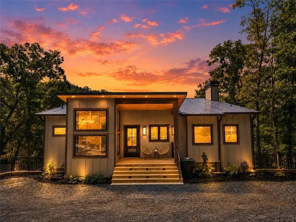 161 River Rock Lane, Blue Ridge