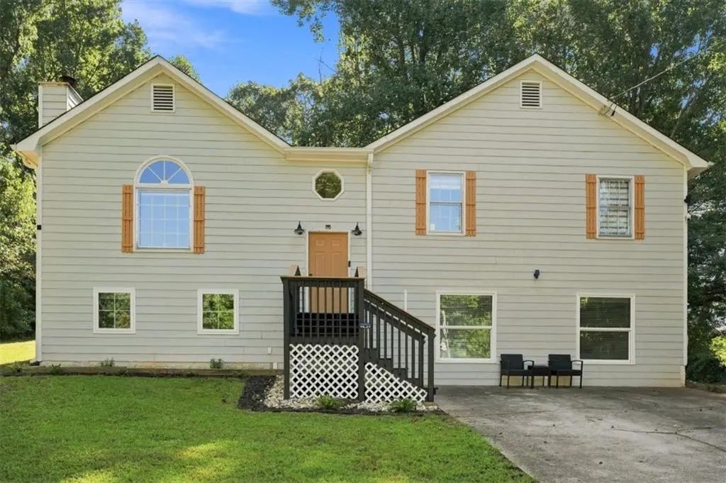 137 Landing Lane, Powder Springs