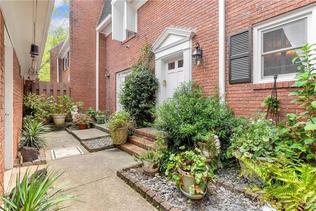 1417 Ashford Place Ne, Brookhaven