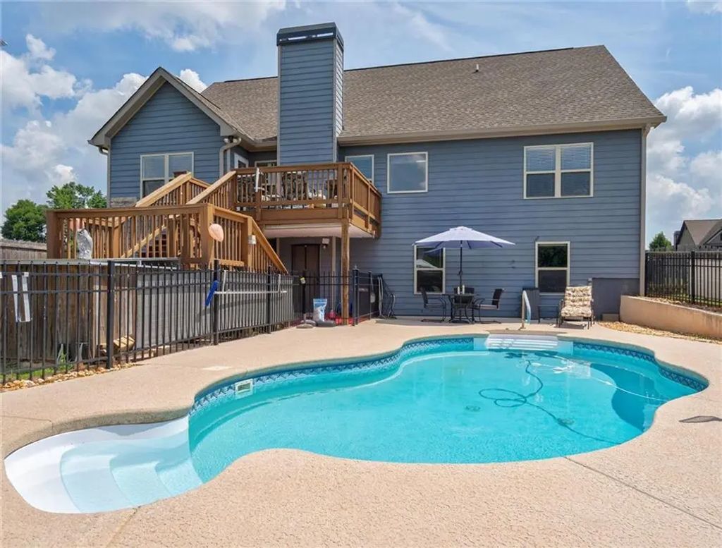 1010 Gold Finch Drive, Jefferson