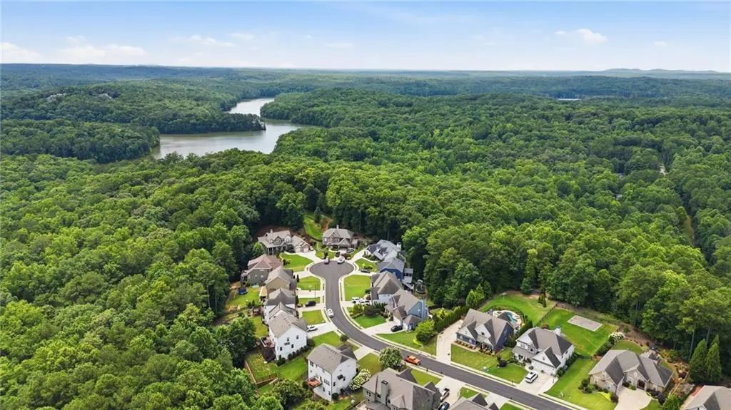 1143 Blankets Creek Drive, Canton