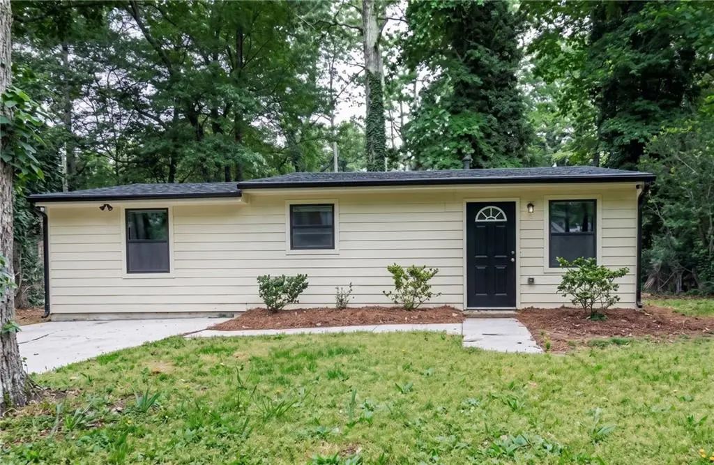 3283 Pebble Drive, Atlanta