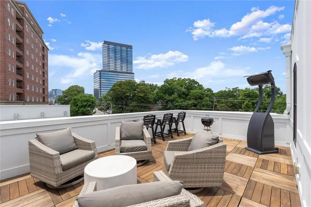 Unit 1 - 3667 Peachtree Road Ne, Atlanta