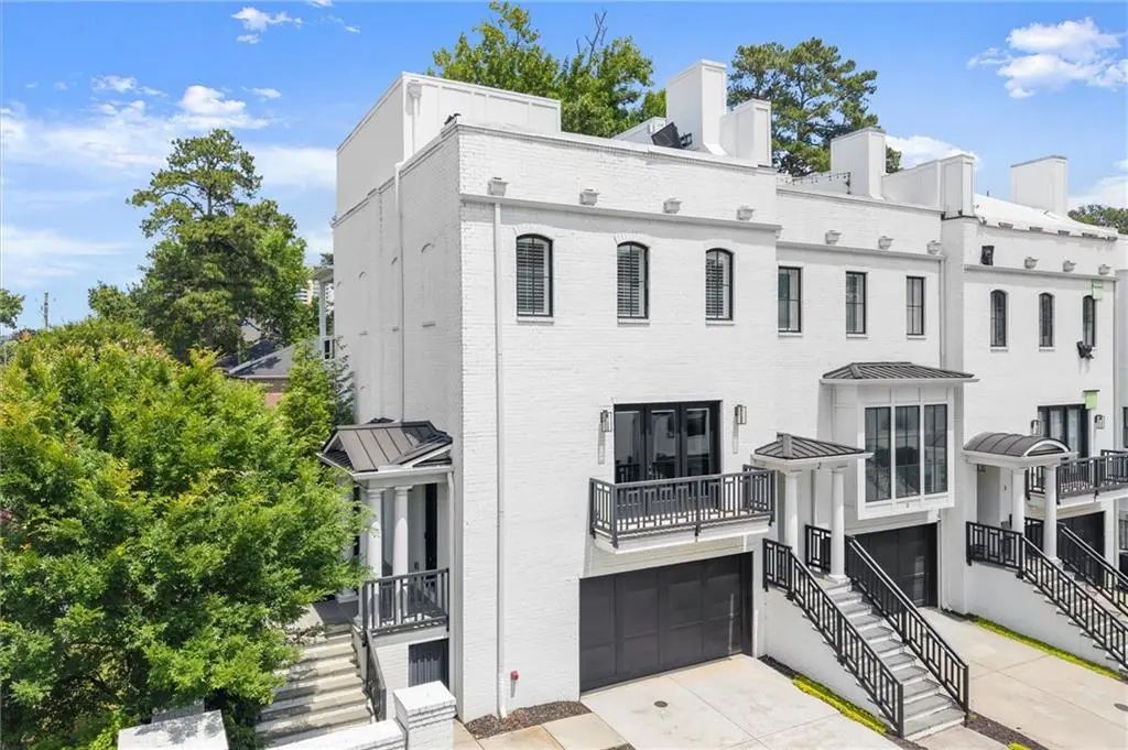 Unit 1 - 3667 Peachtree Road Ne, Atlanta