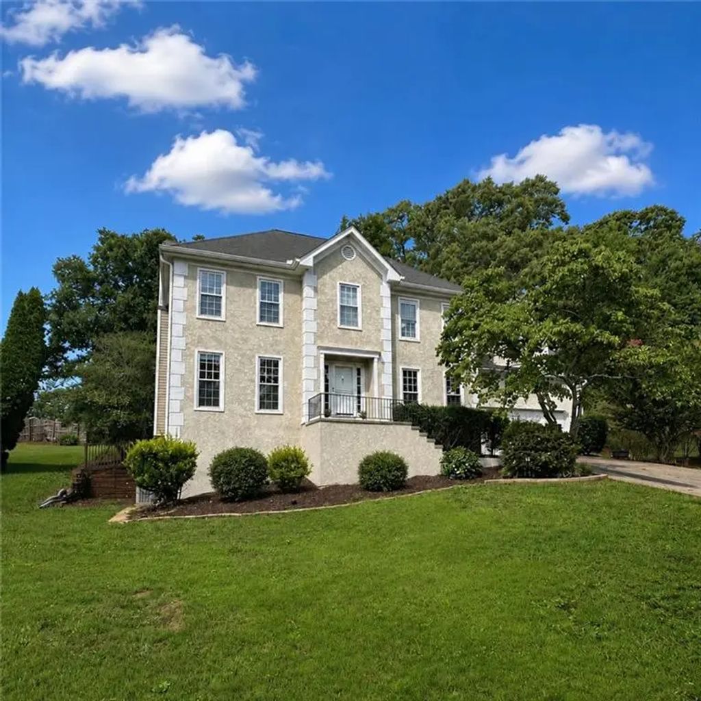 610 Adam Circle, Woodstock